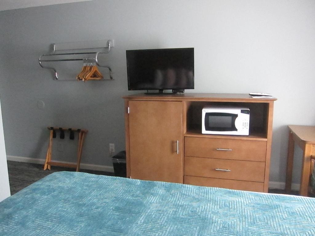Hampton Village Inn Esterno foto