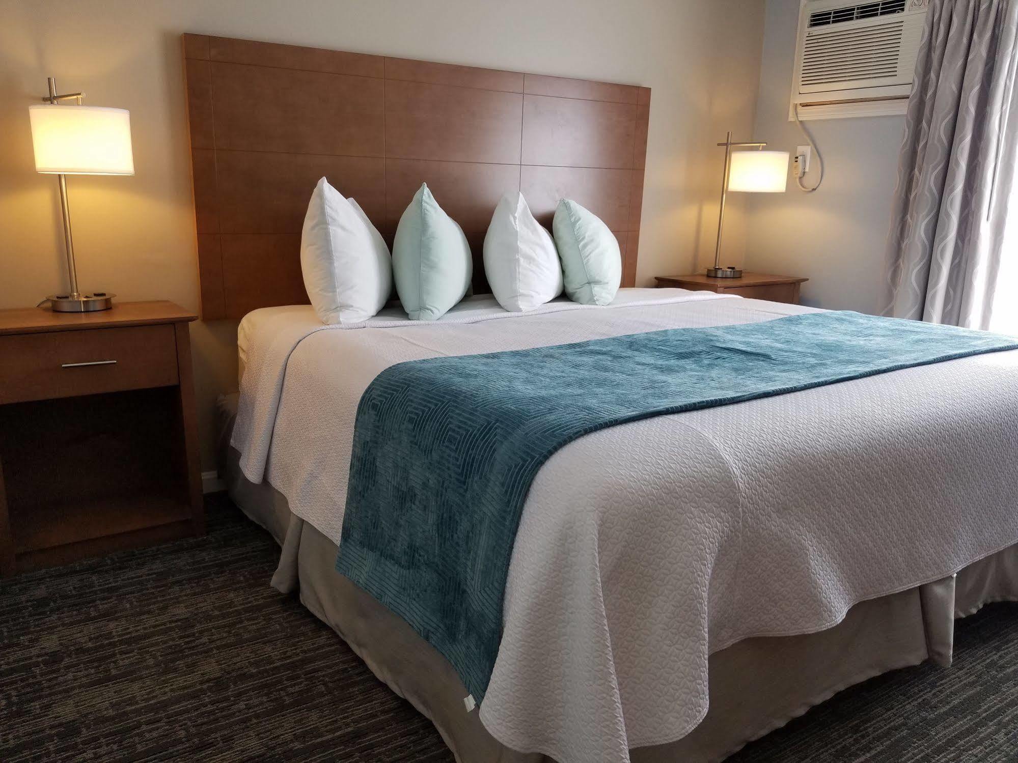 Hampton Village Inn Esterno foto