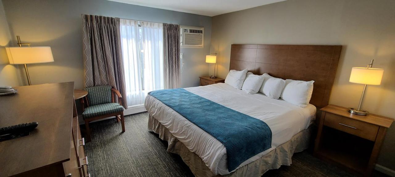 Hampton Village Inn Esterno foto