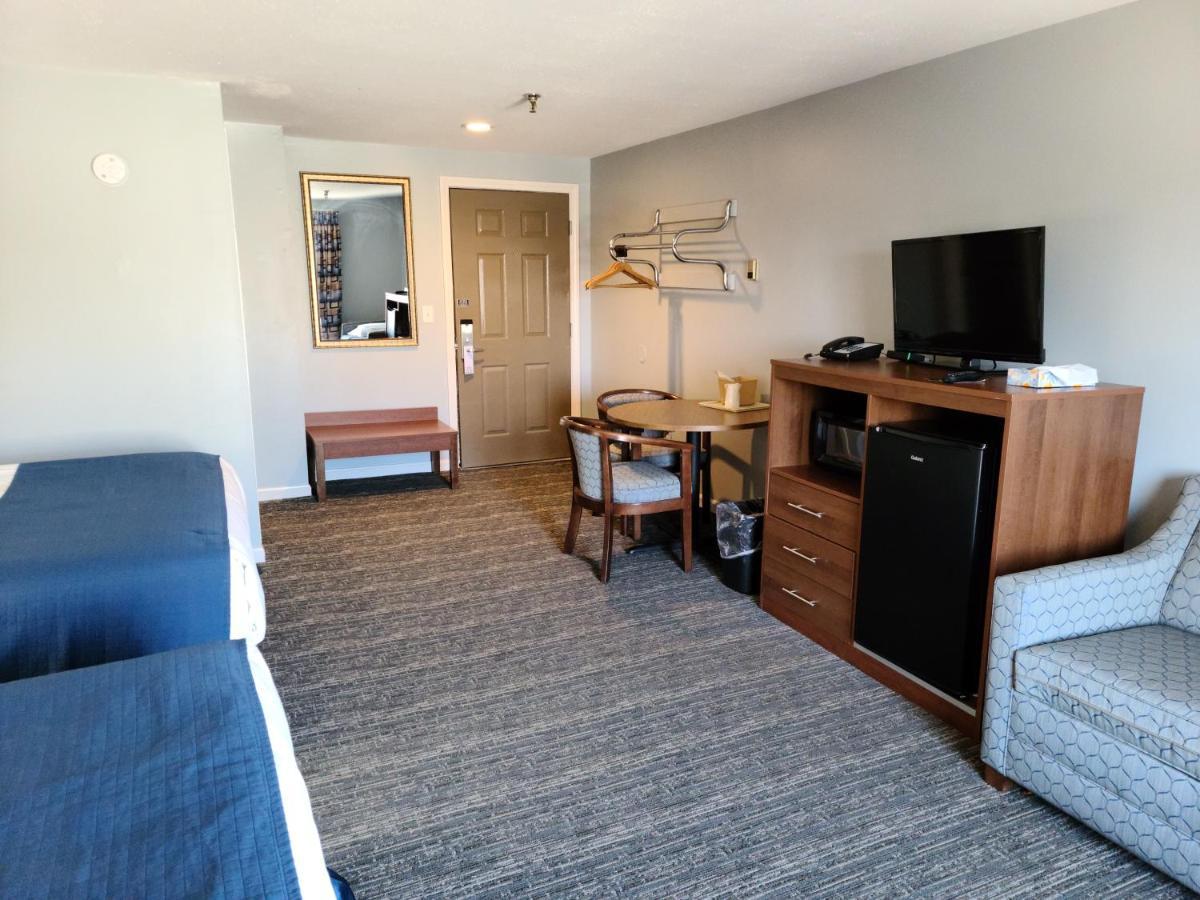 Hampton Village Inn Esterno foto